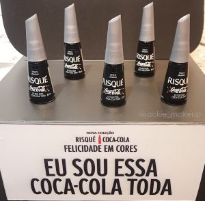 Risqué Coca-Cola Coleção Felicidade em Cores