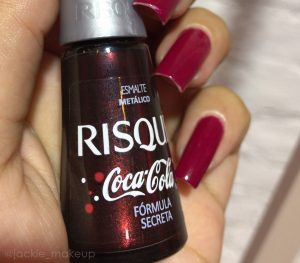Risqué Coca-Cola Coleção Felicidade em Cores